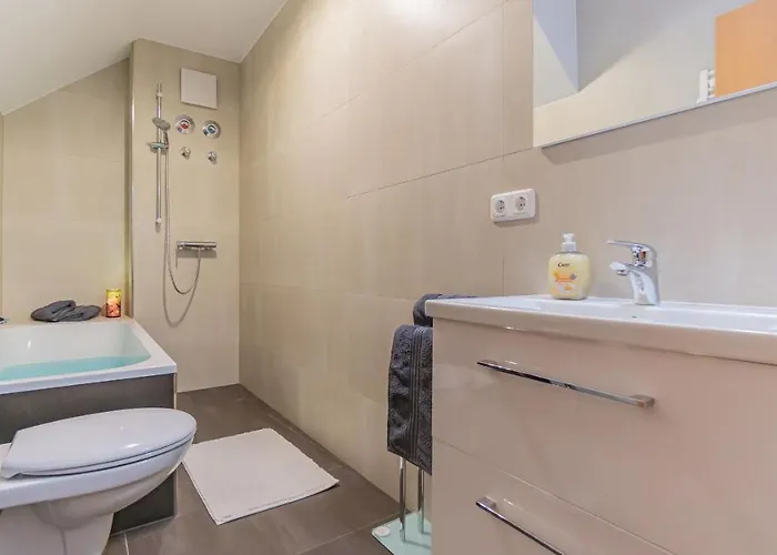 Altstadtapartment, 80 Qm,2 Schlafzimmer,parkplatz,netflix